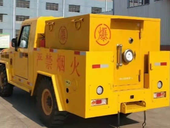 涞水凯龙爆破器材运输车：保障爆破任务的安全运行